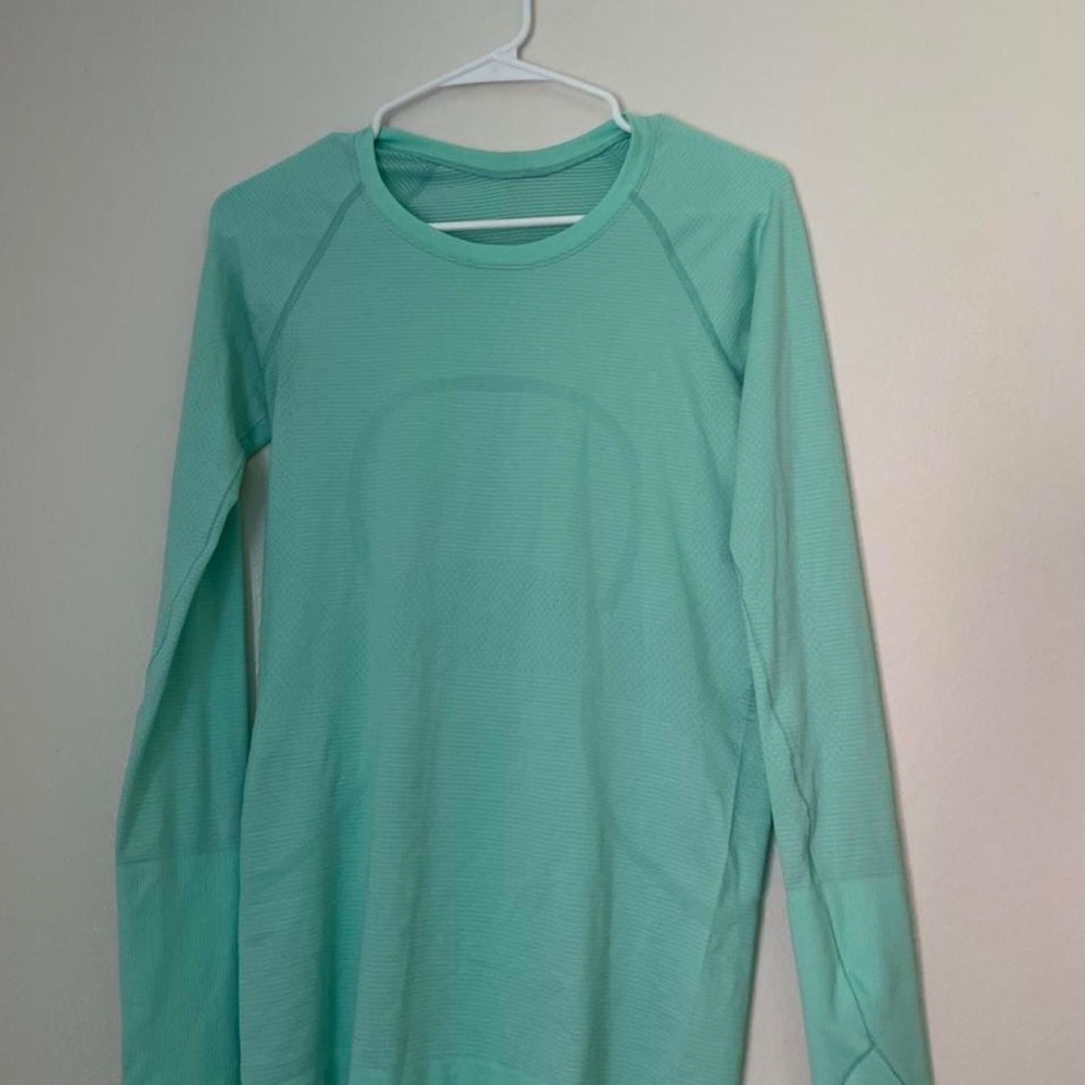 Lululemon Swiftly Tech shirt